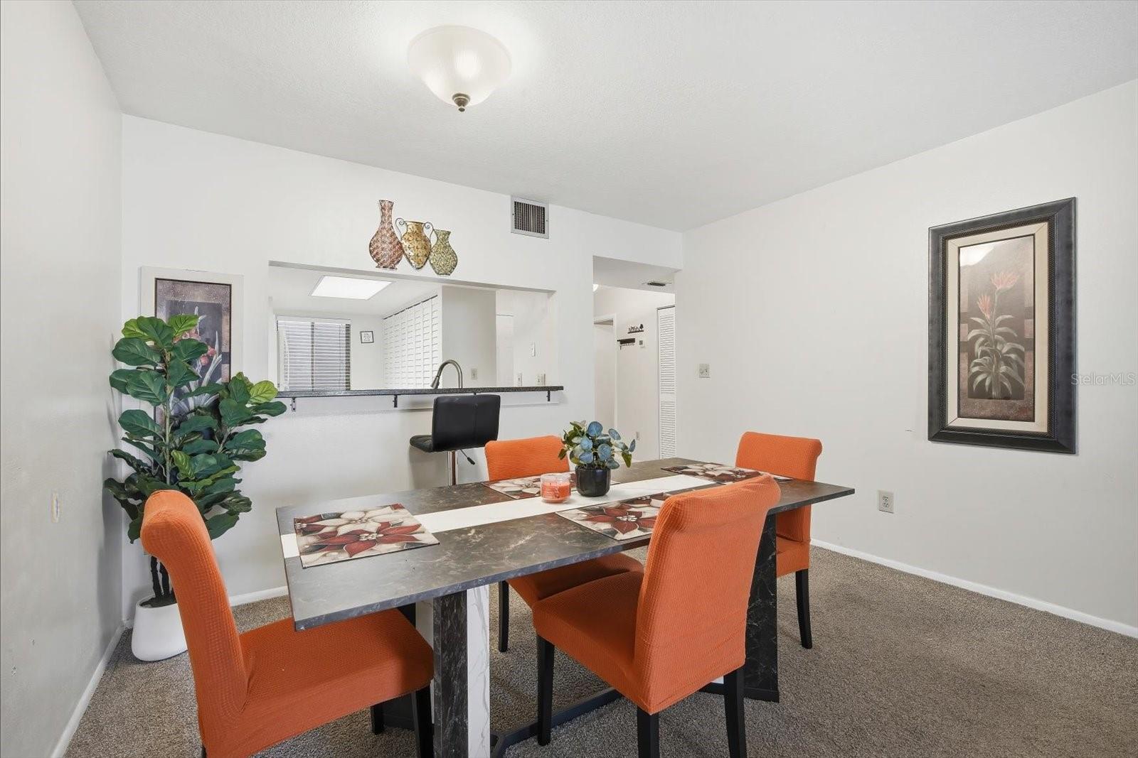 Listing Image #11