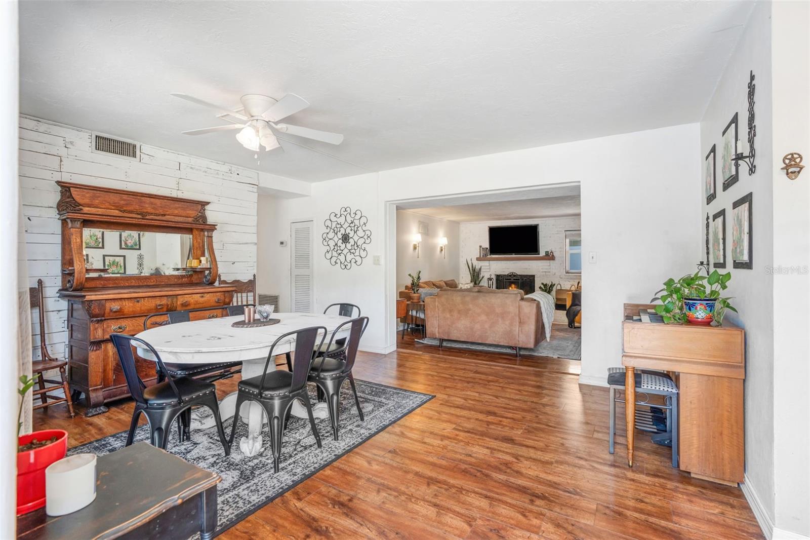 Listing Image #8