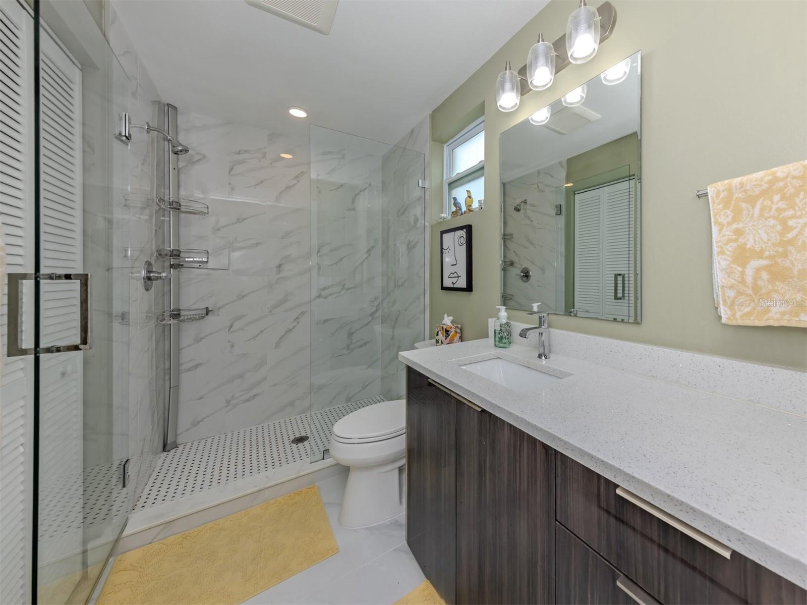 Listing Image #24