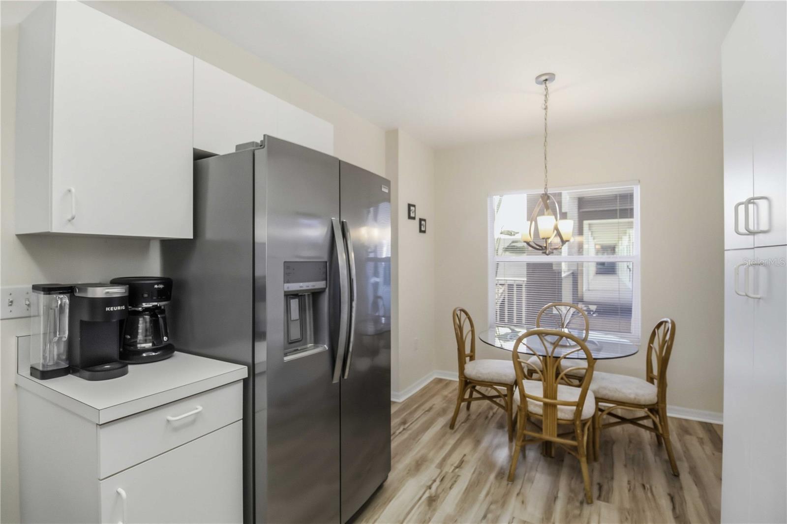 Listing Image #5