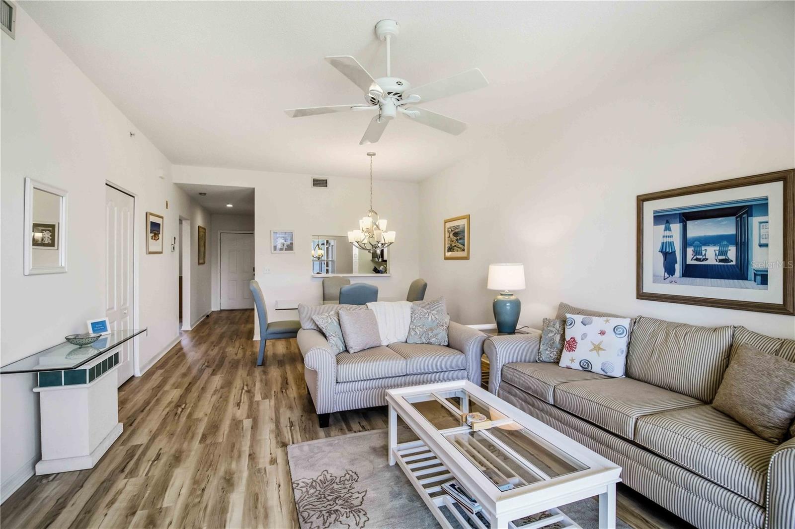 Listing Image #12