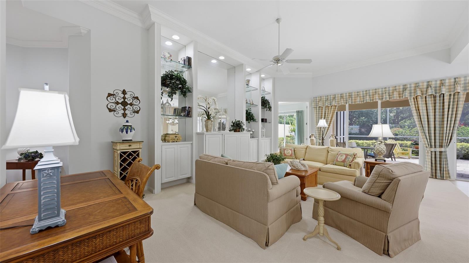 Listing Image #10