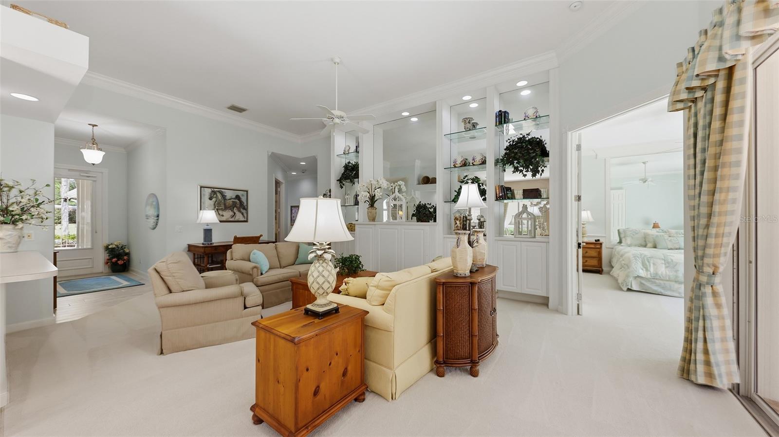 Listing Image #13