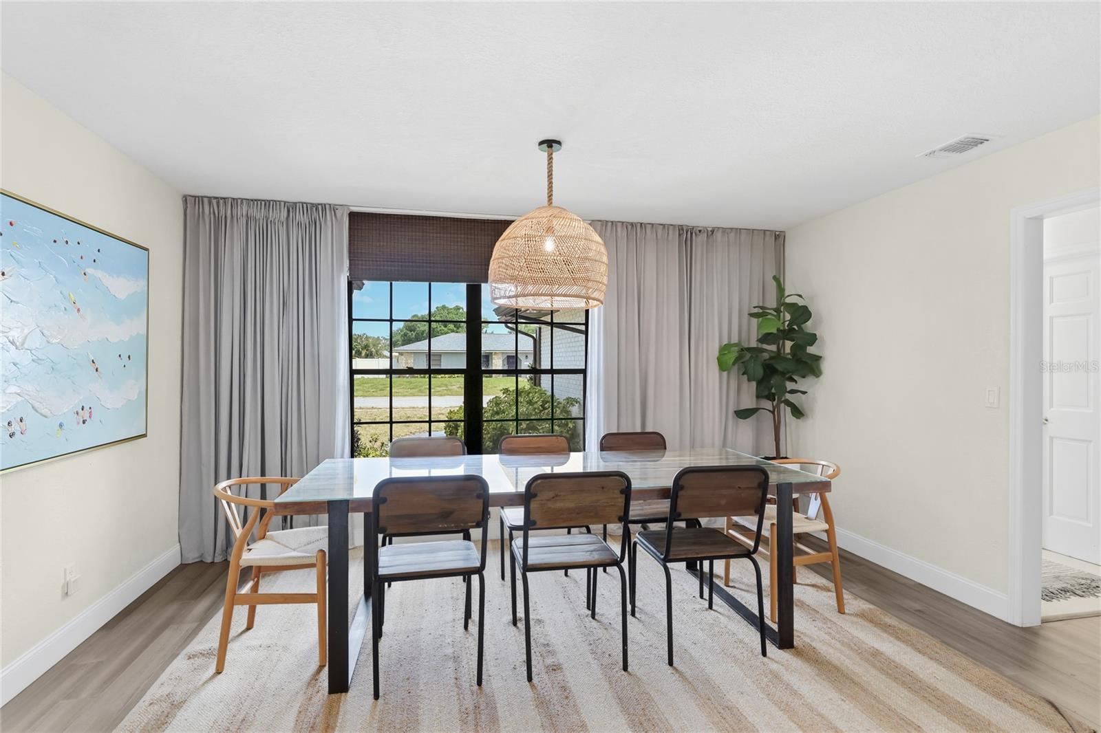 Listing Image #7
