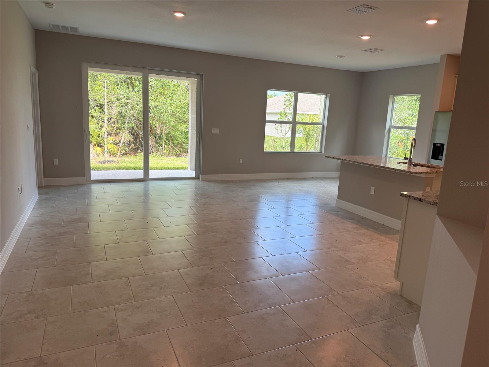 Listing Image #3