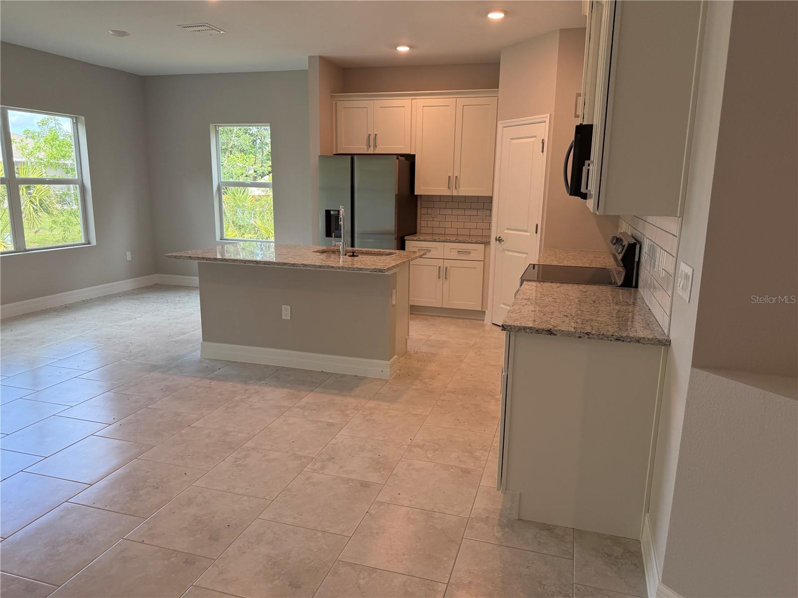 Listing Image #4
