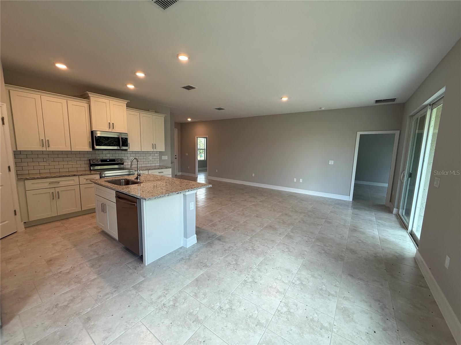 Listing Image #7