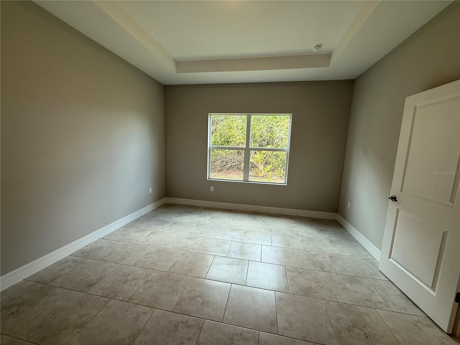 Listing Image #9