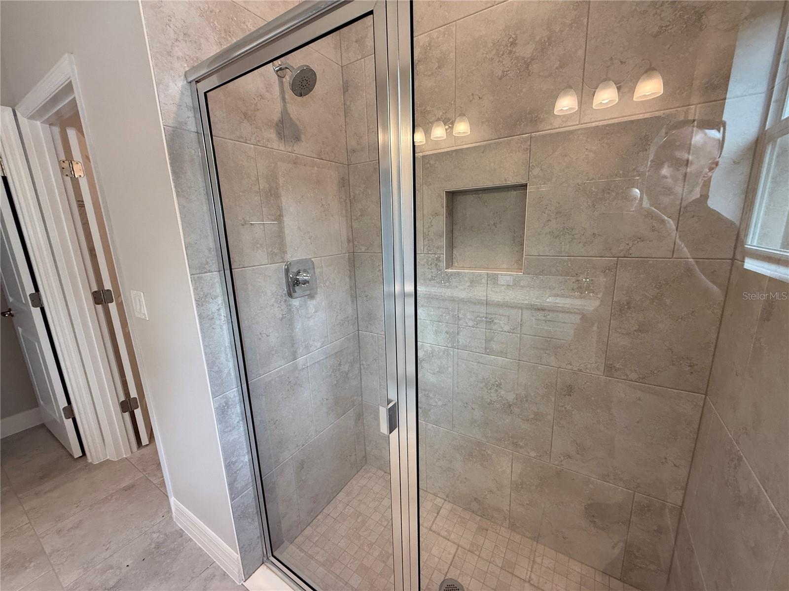 Listing Image #12