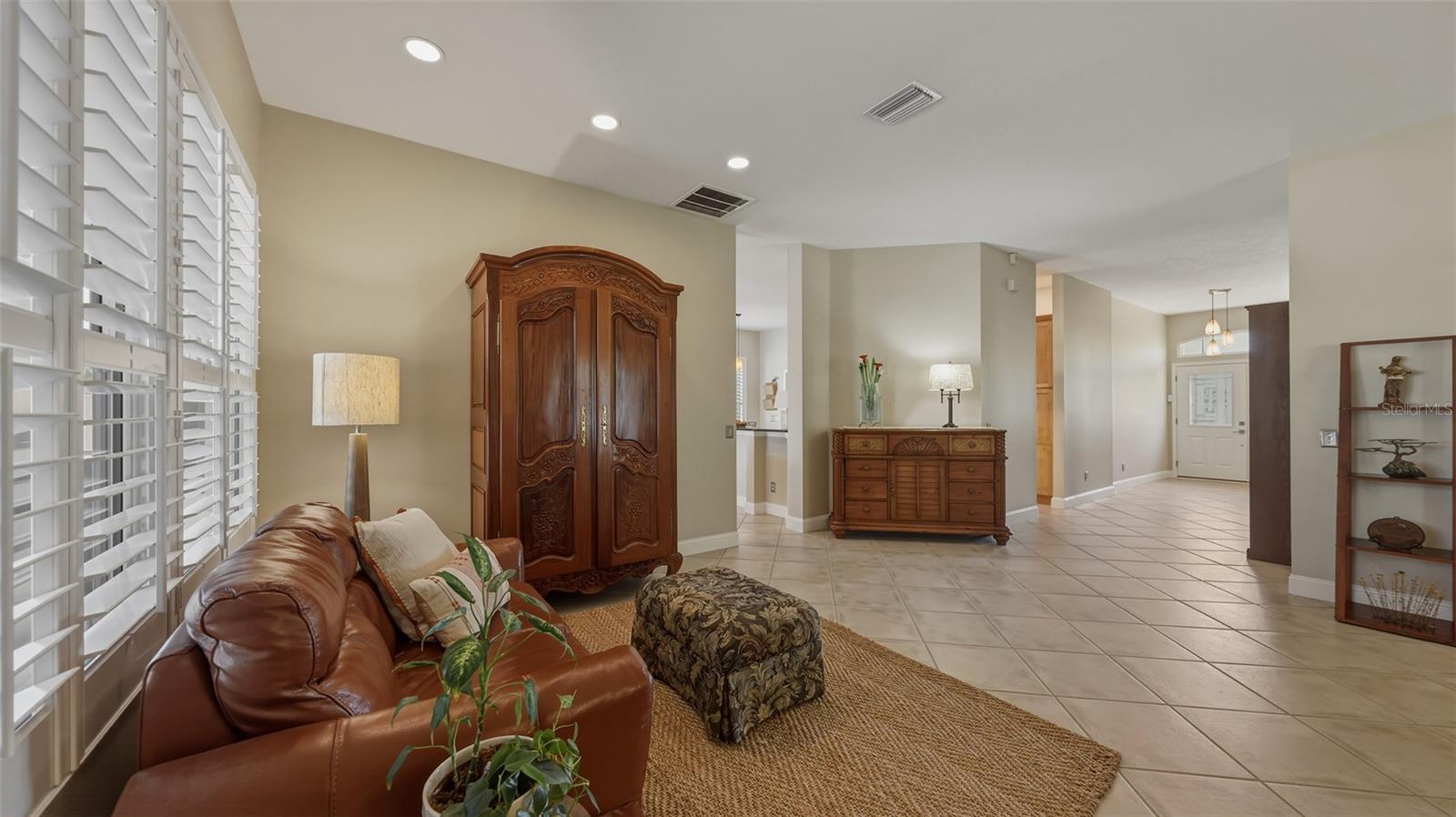 Listing Image #7