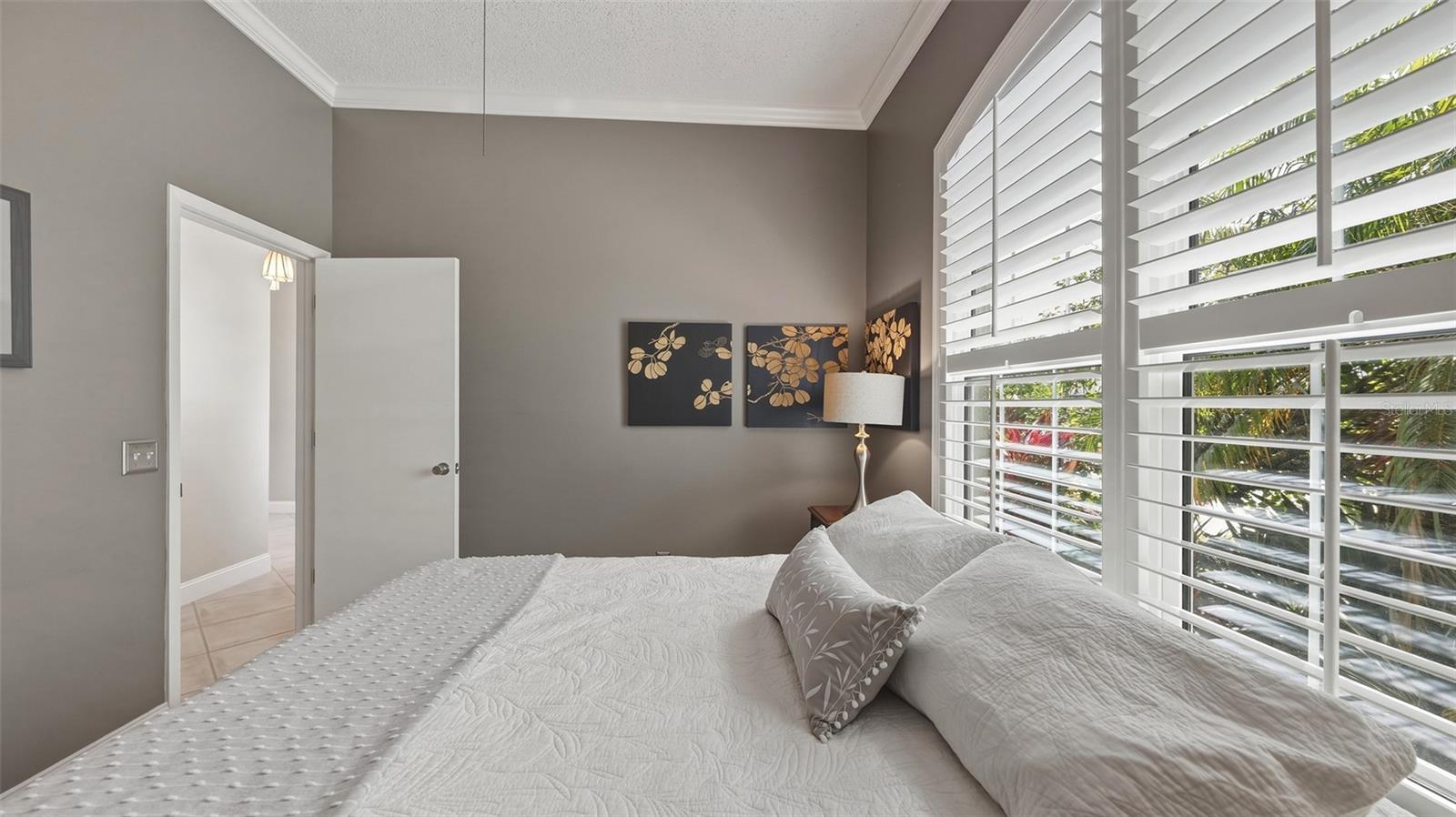 Listing Image #32