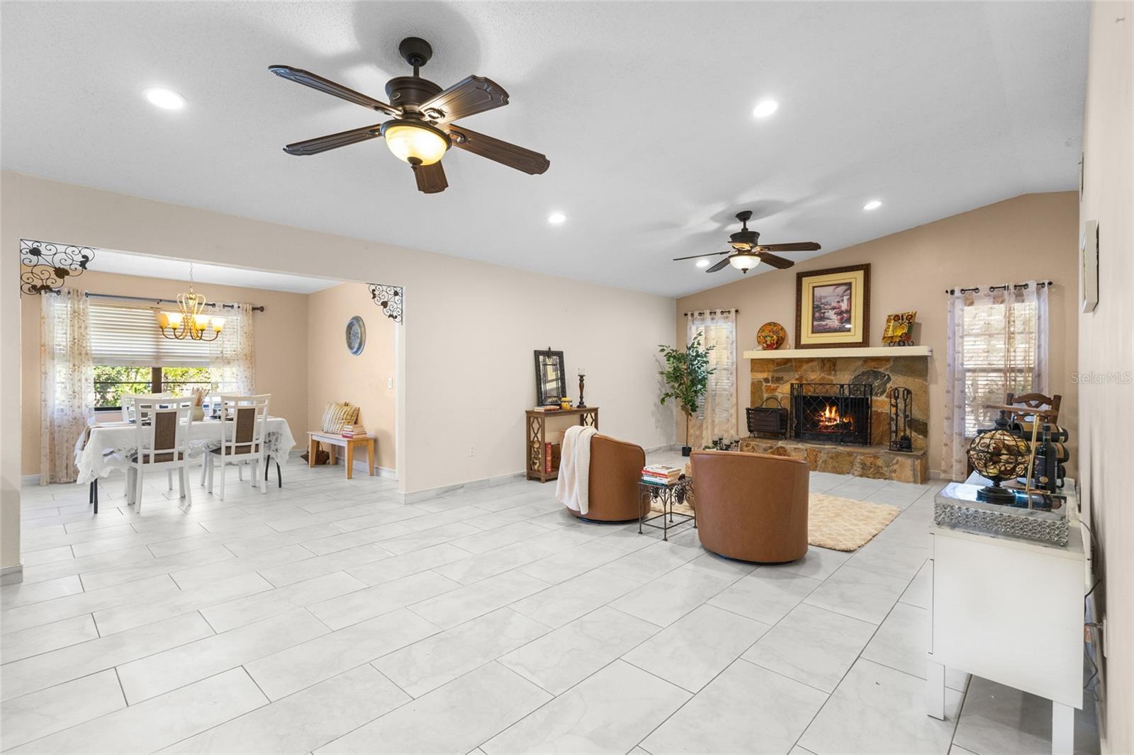 Listing Image #7