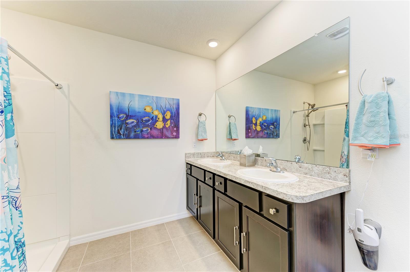 Listing Image #15