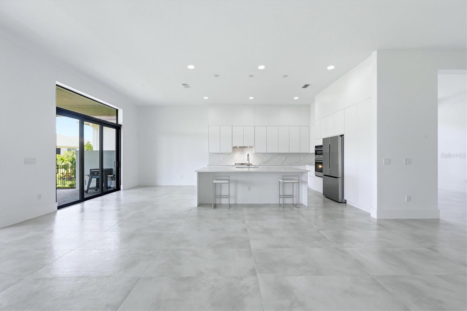 Listing Image #13