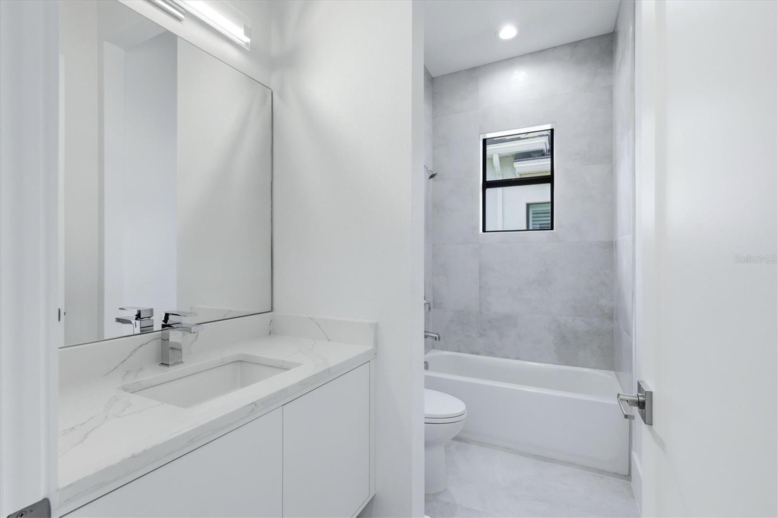 Listing Image #29