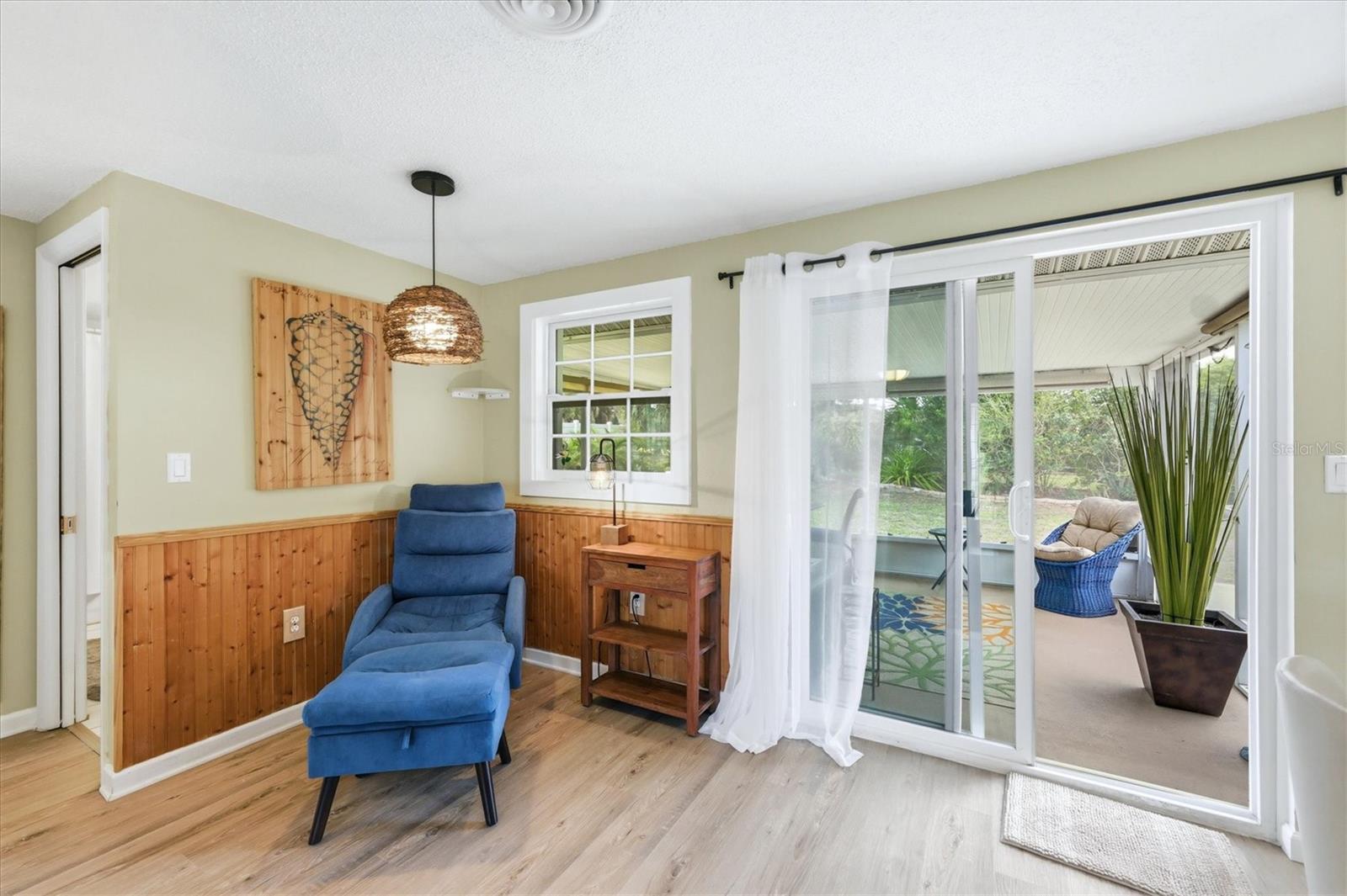Listing Image #9