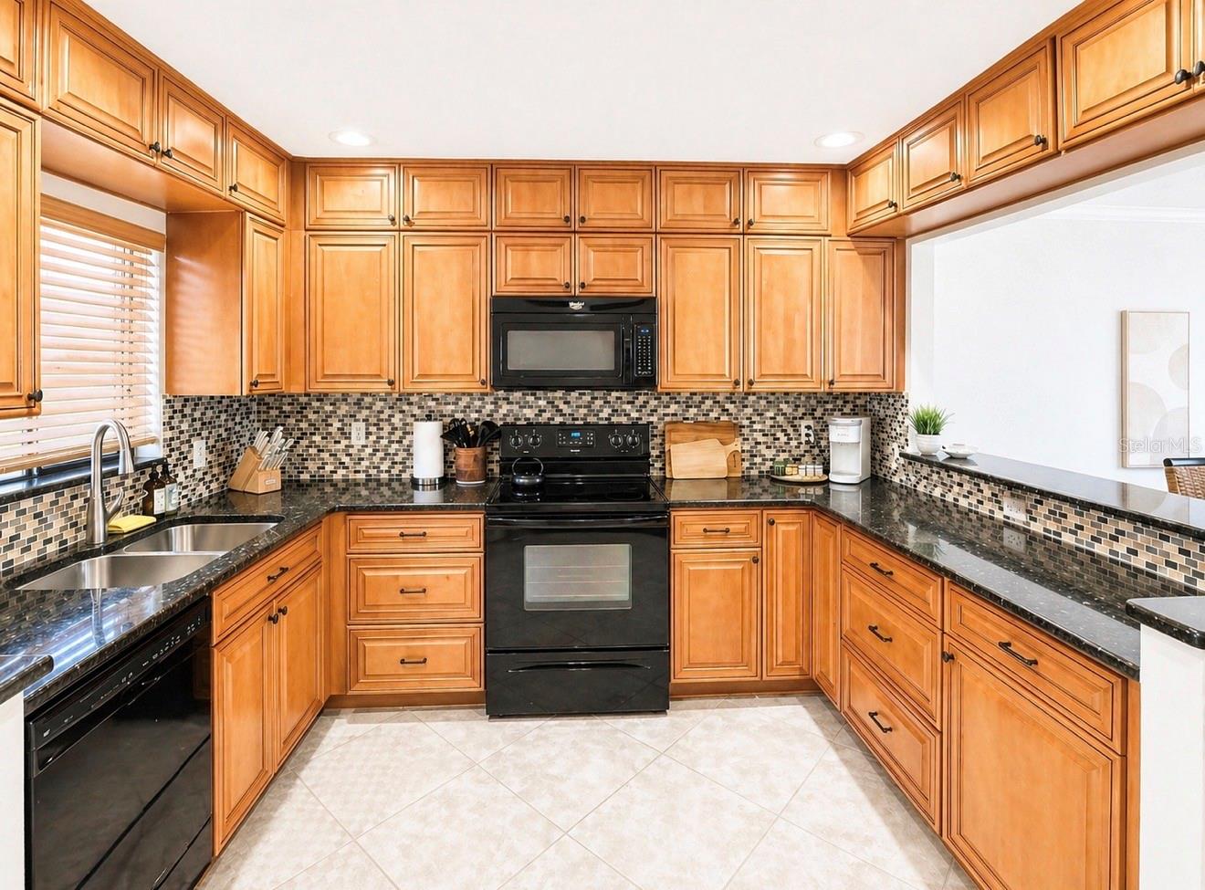 Listing Image #8