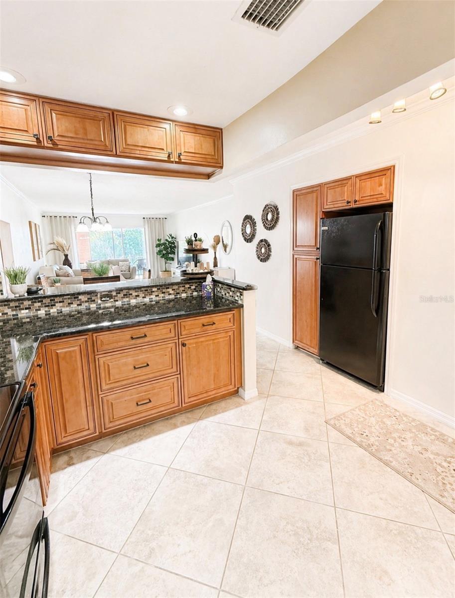 Listing Image #9