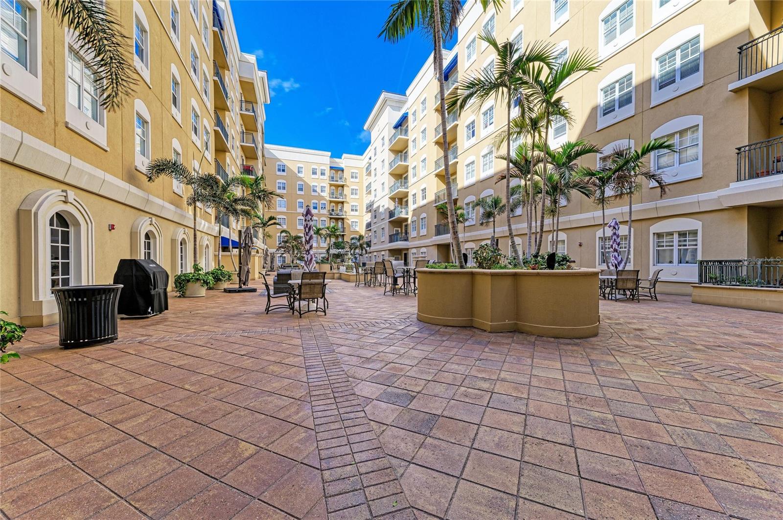 Listing Image #5