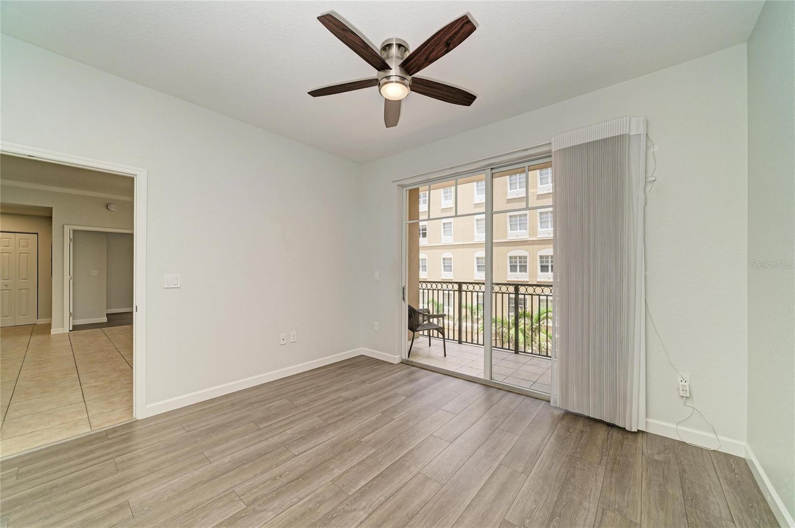 Listing Image #12