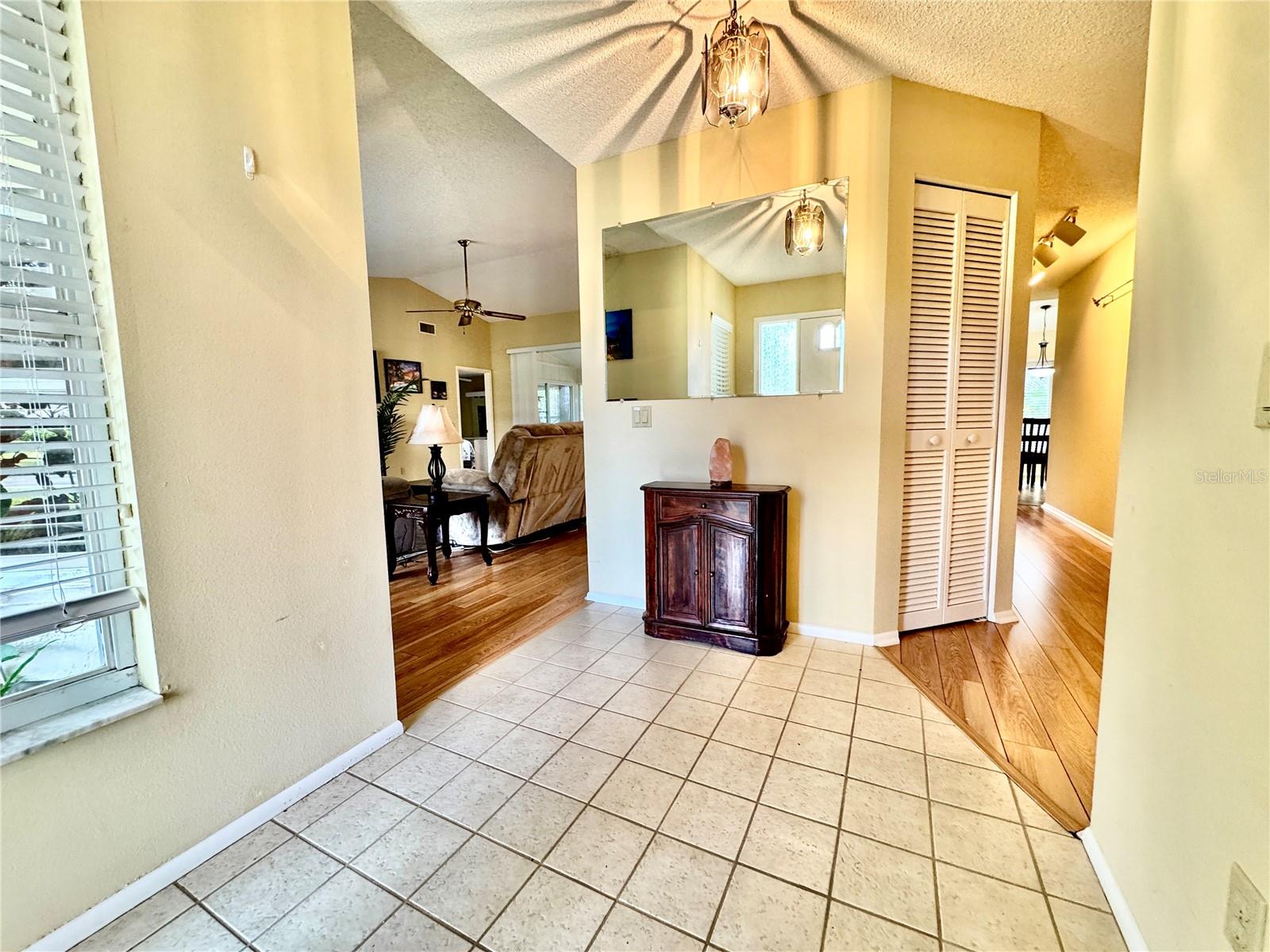 Listing Image #3