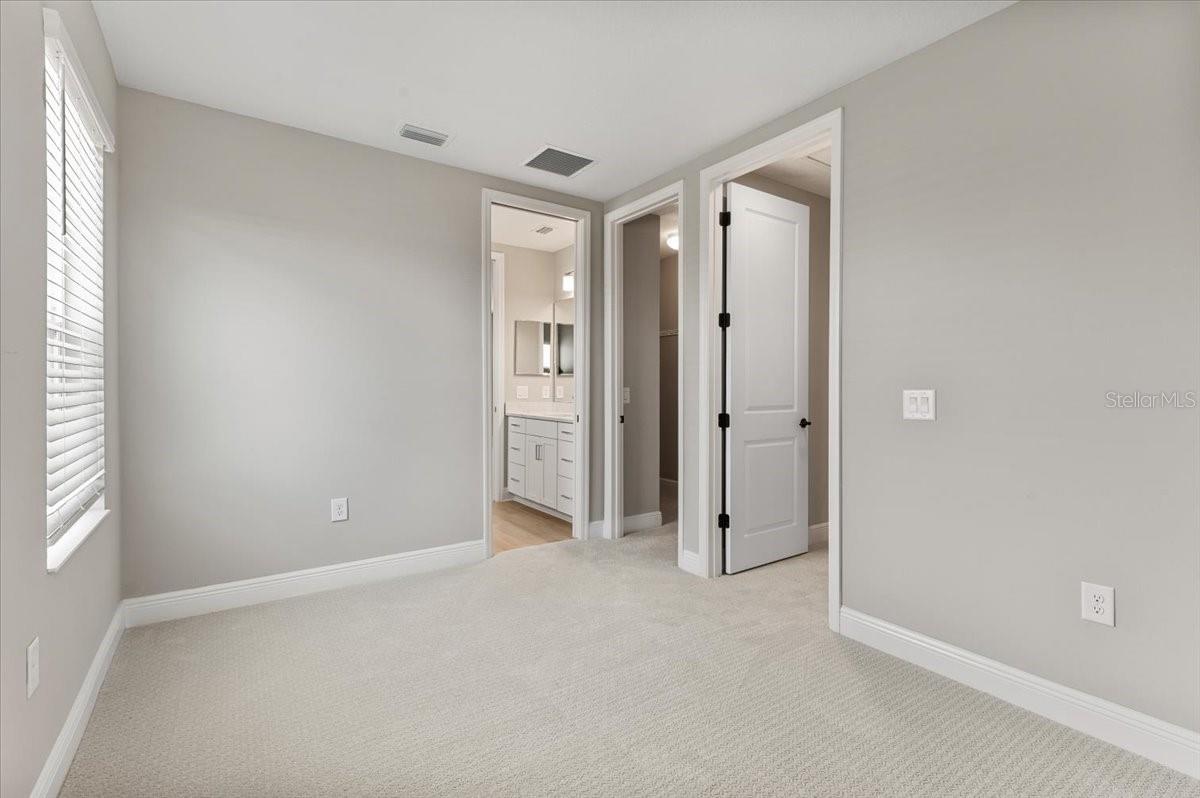 Listing Image #45