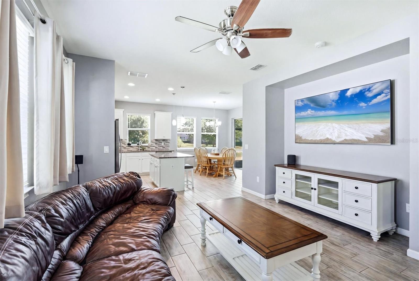 Listing Image #7