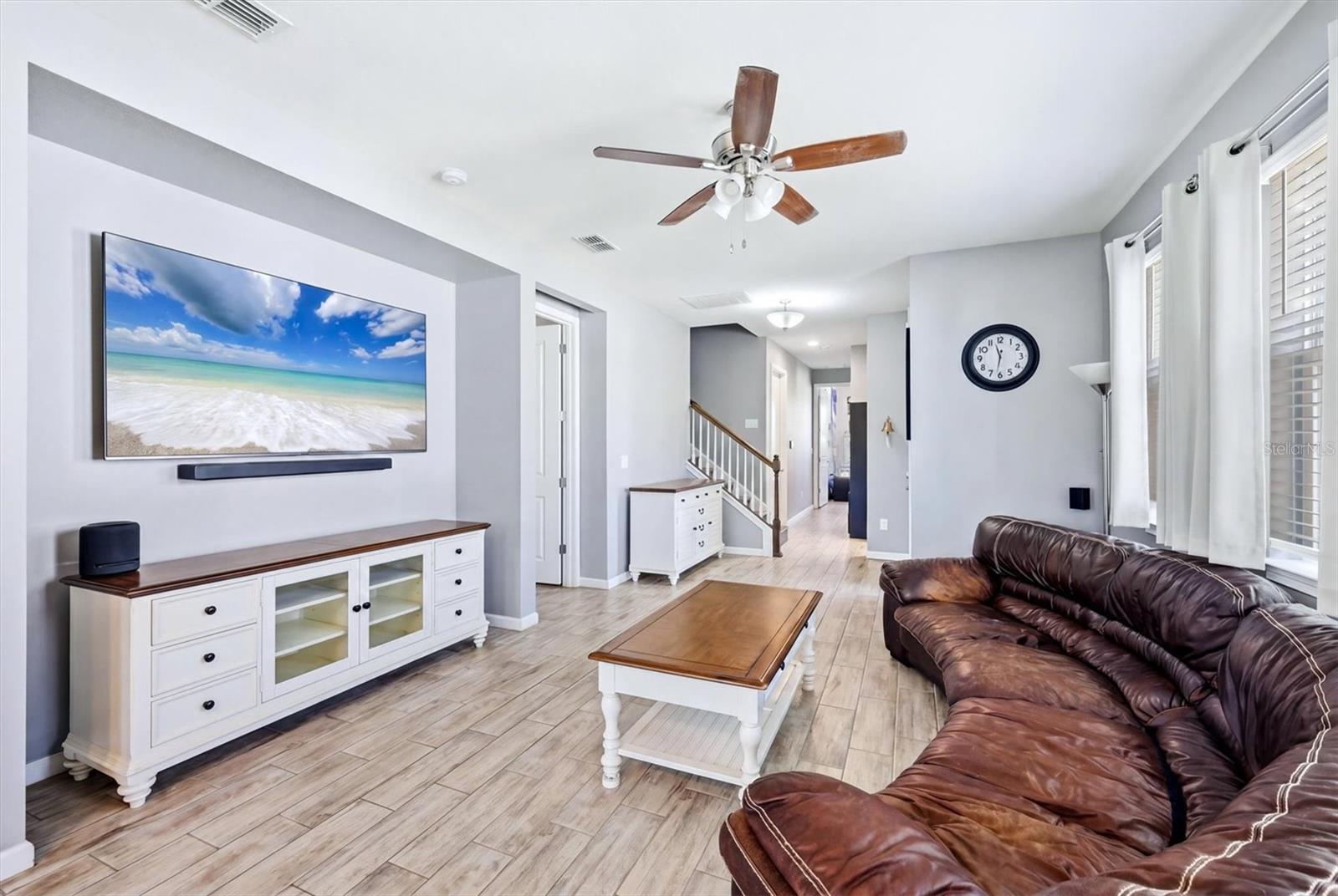 Listing Image #8