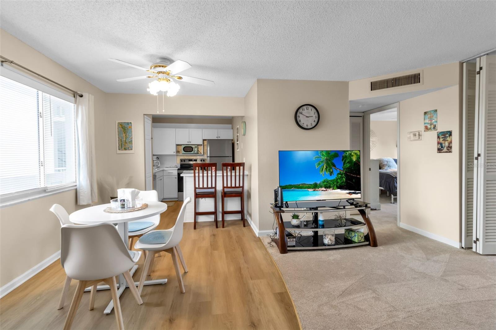 Listing Image #9