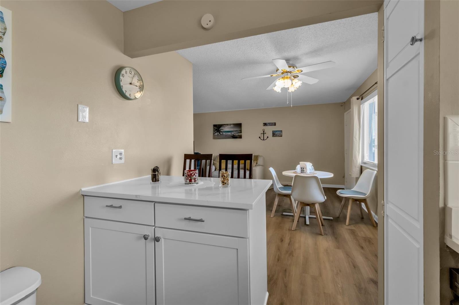 Listing Image #14