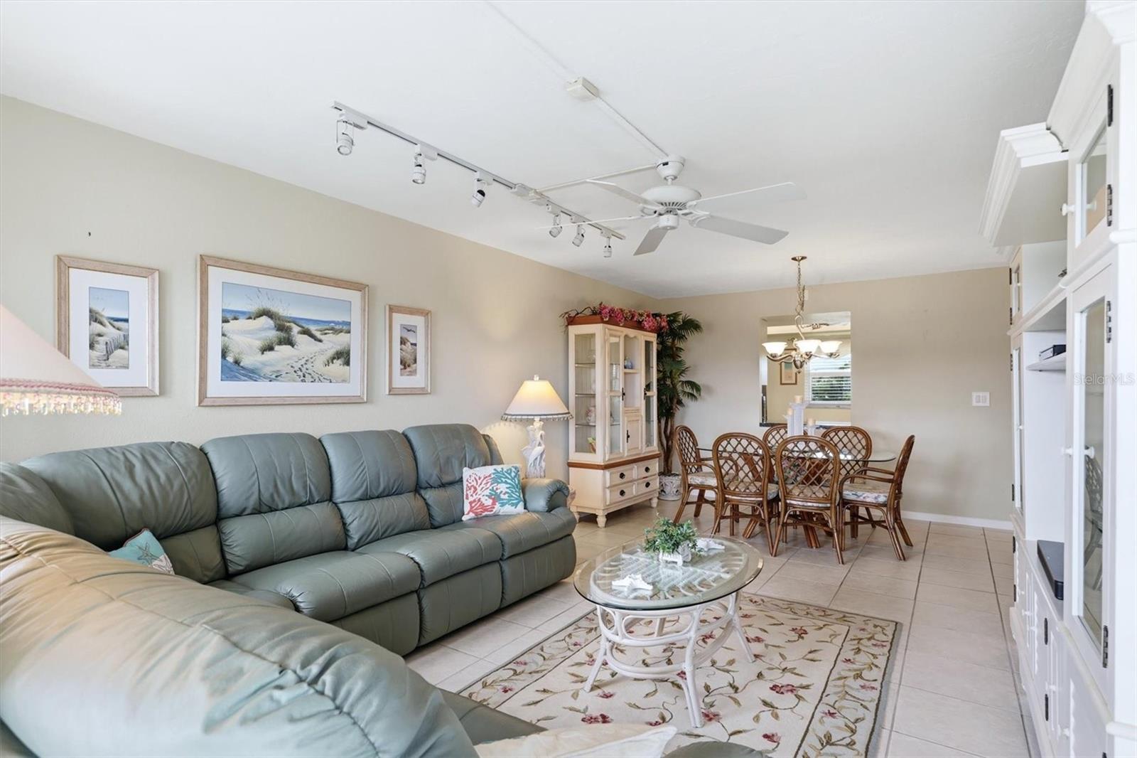 Listing Image #5