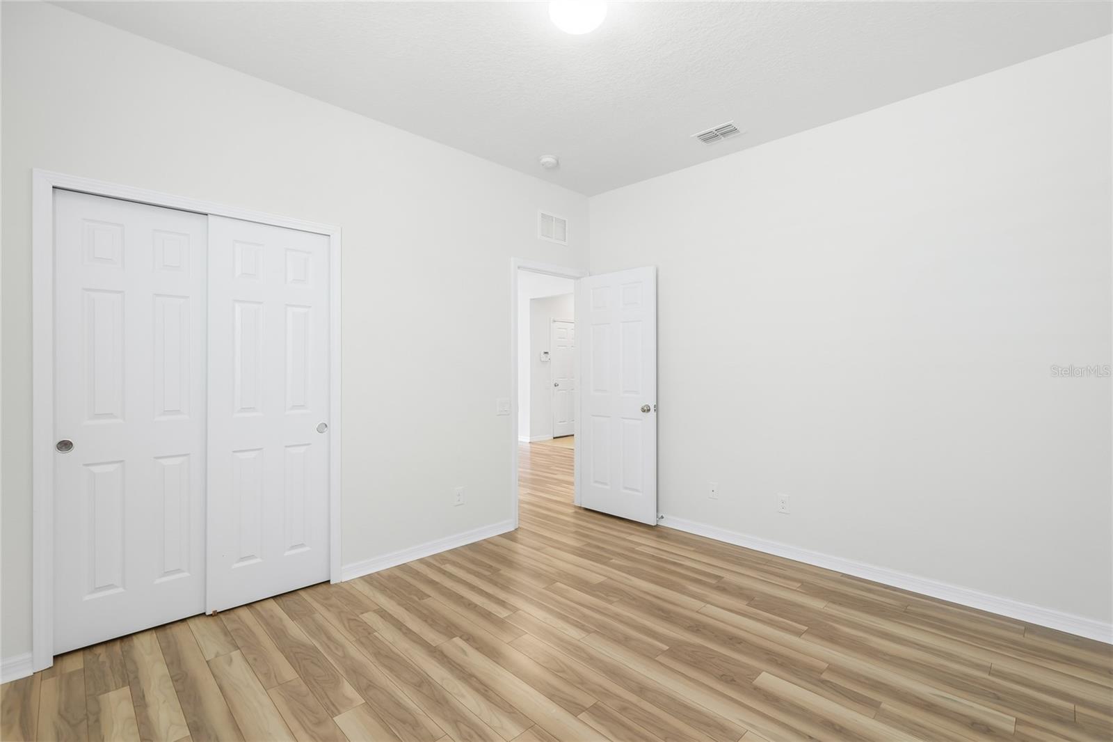 Listing Image #28