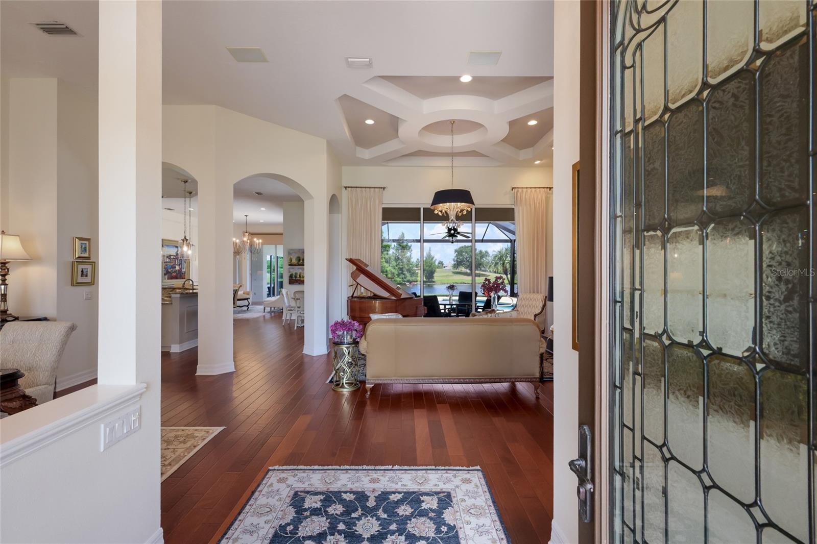 Listing Image #12