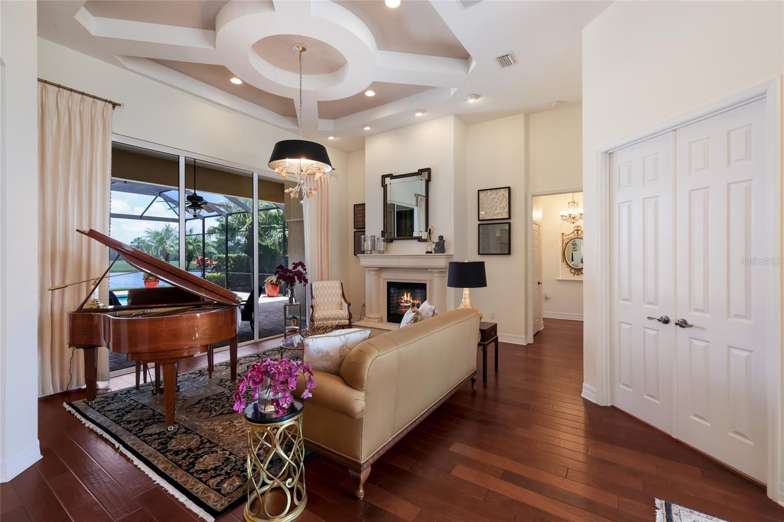 Listing Image #15