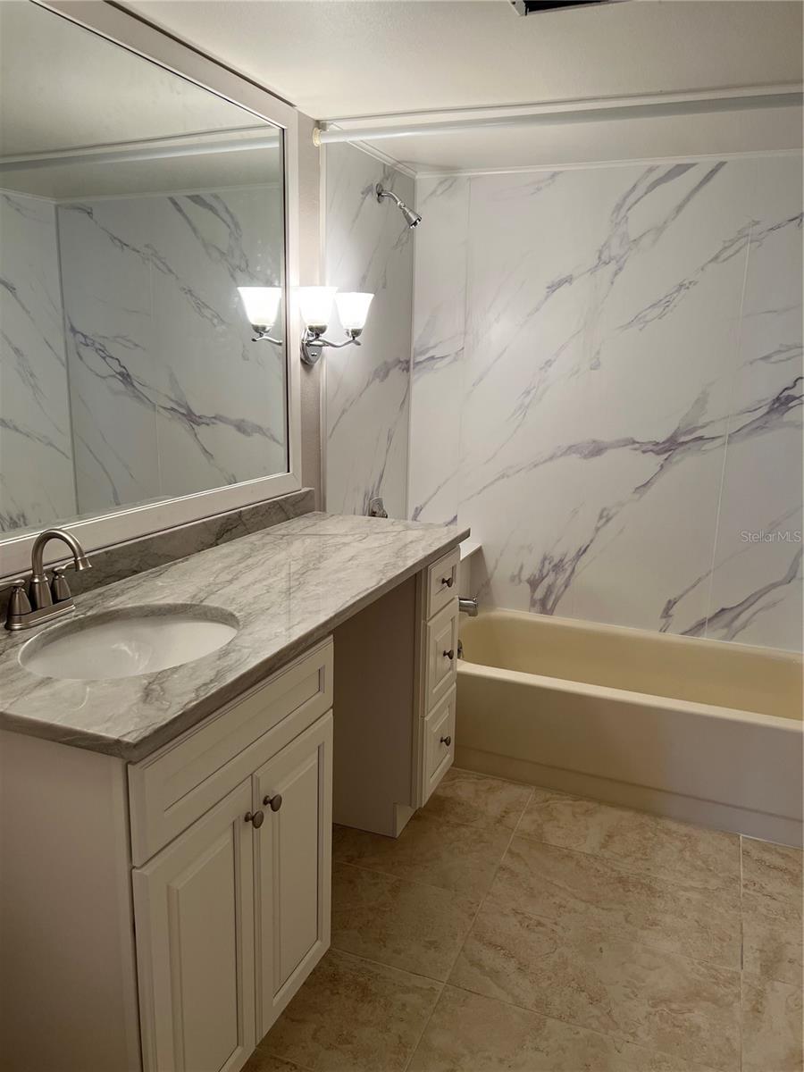 Listing Image #19
