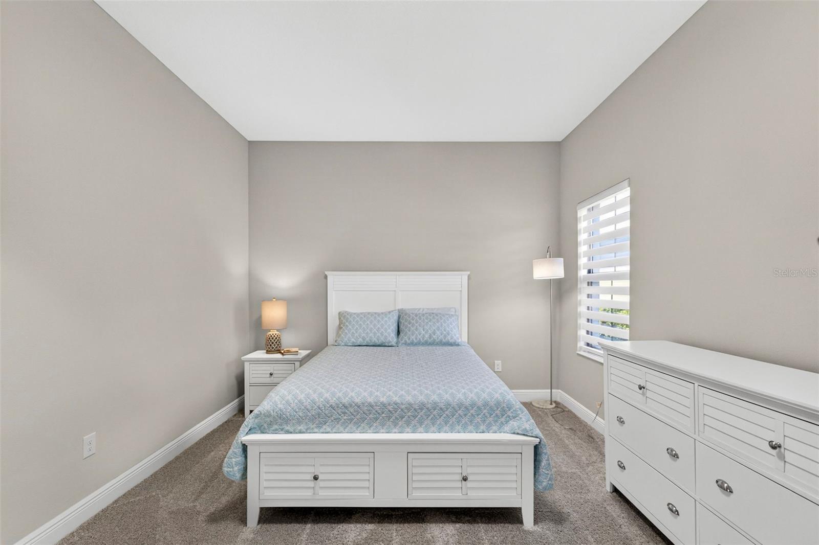 Listing Image #15