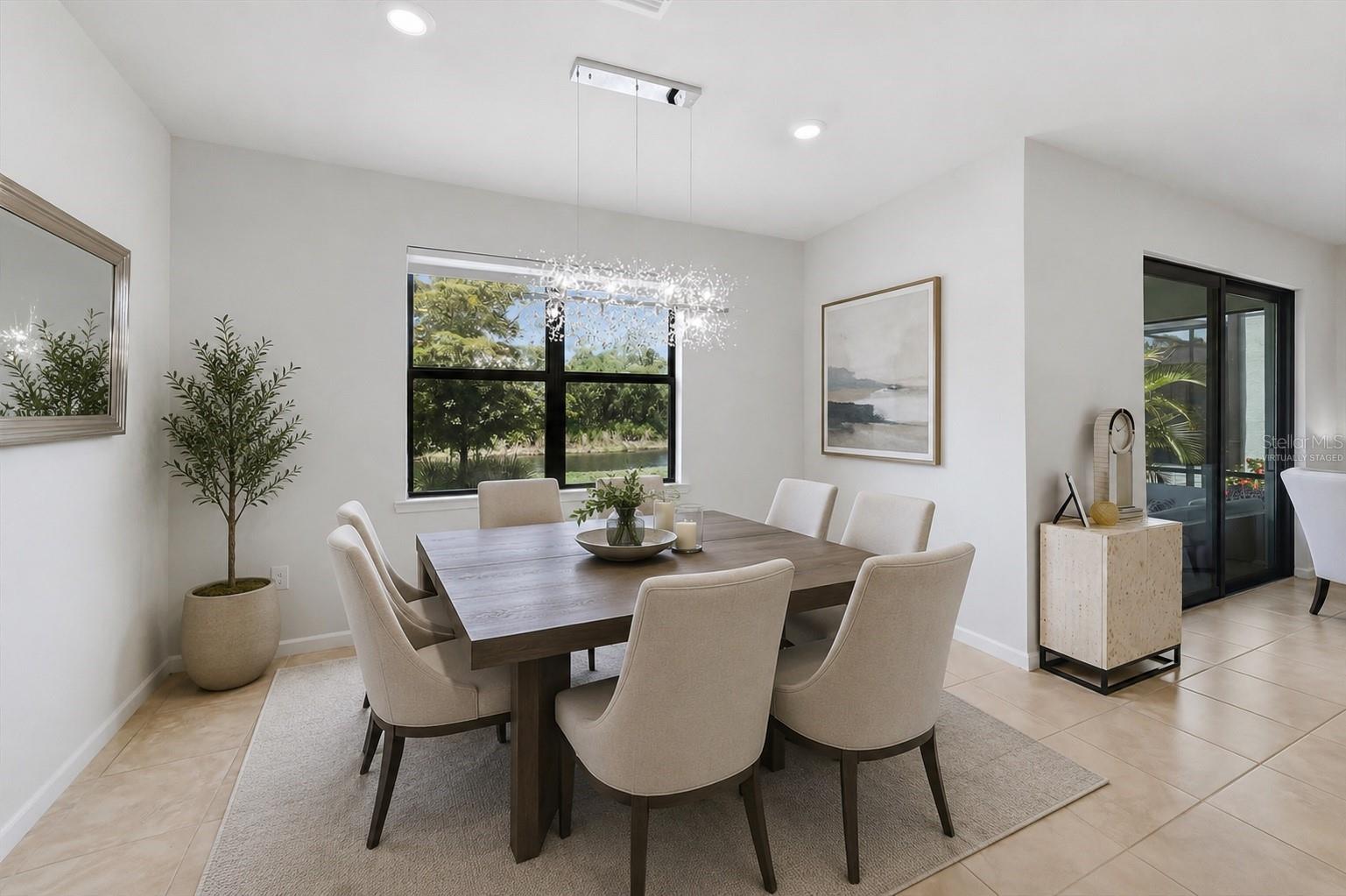 Listing Image #10
