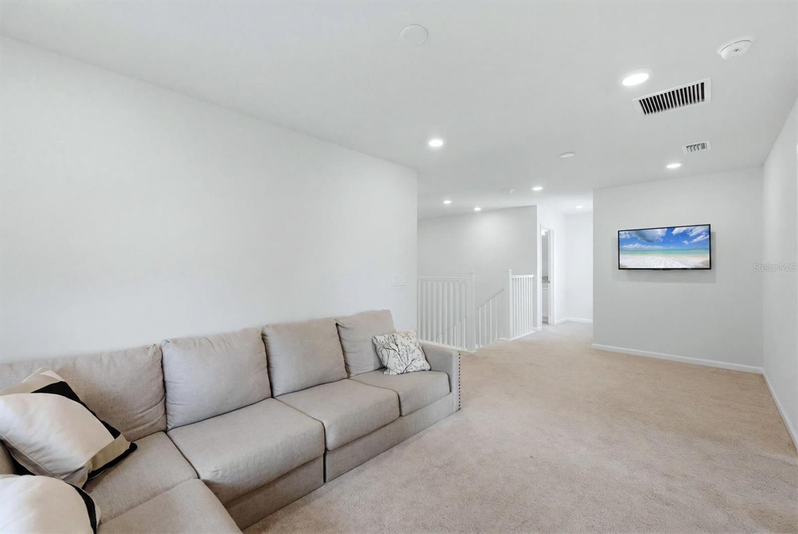 Listing Image #15