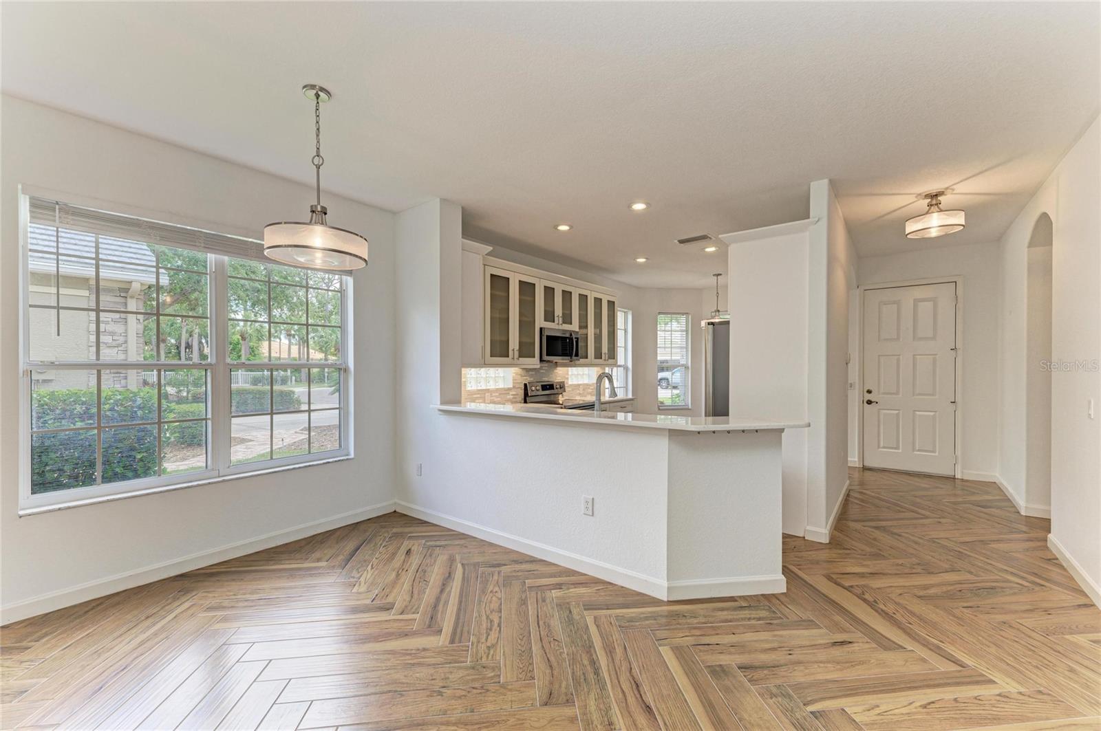 Listing Image #8