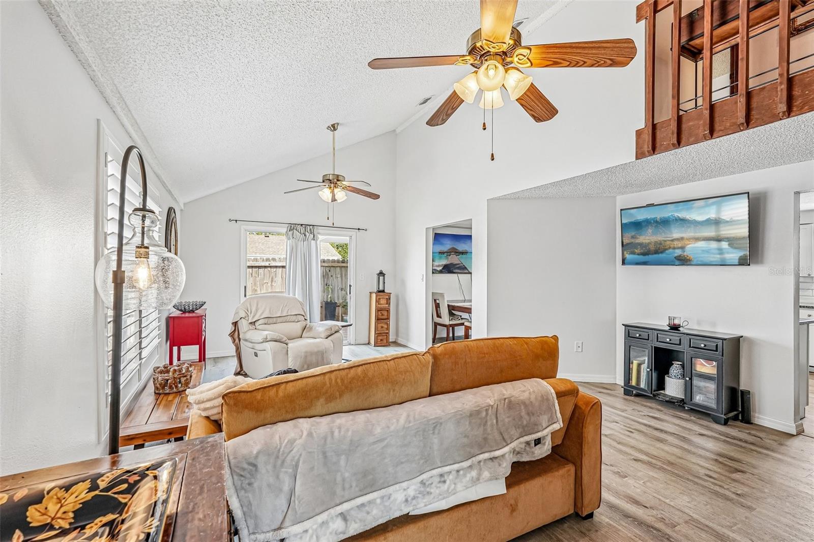 Listing Image #5