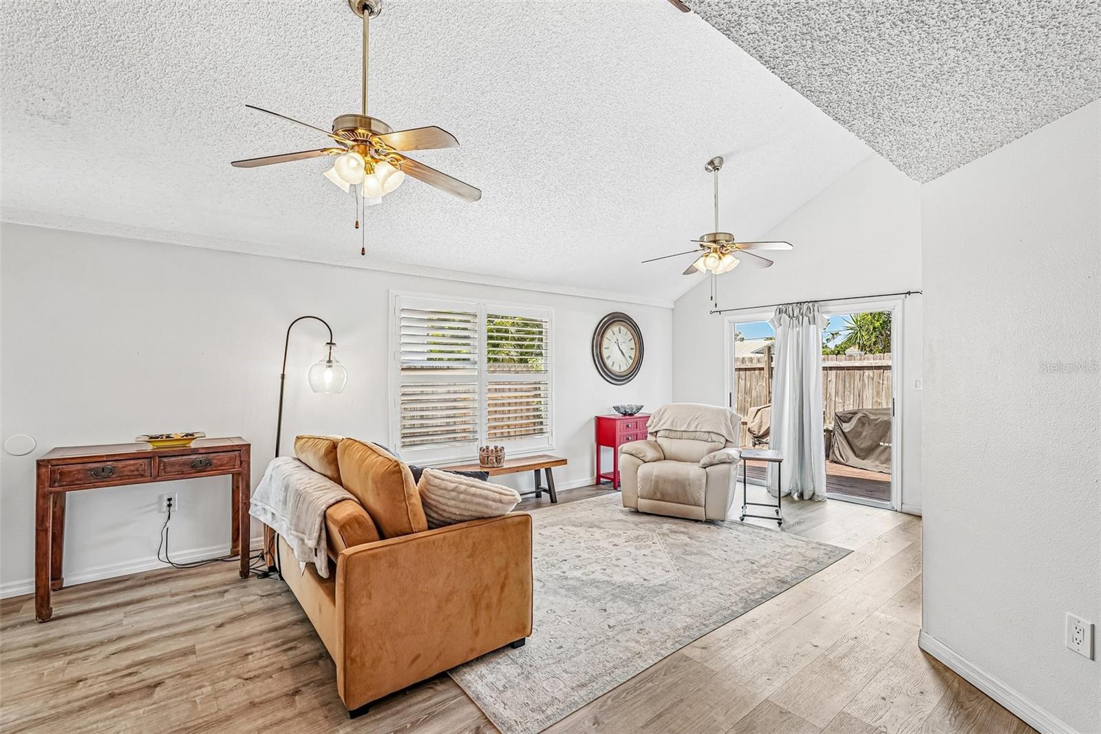 Listing Image #6