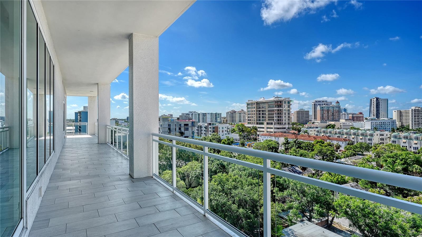 Listing Image #4
