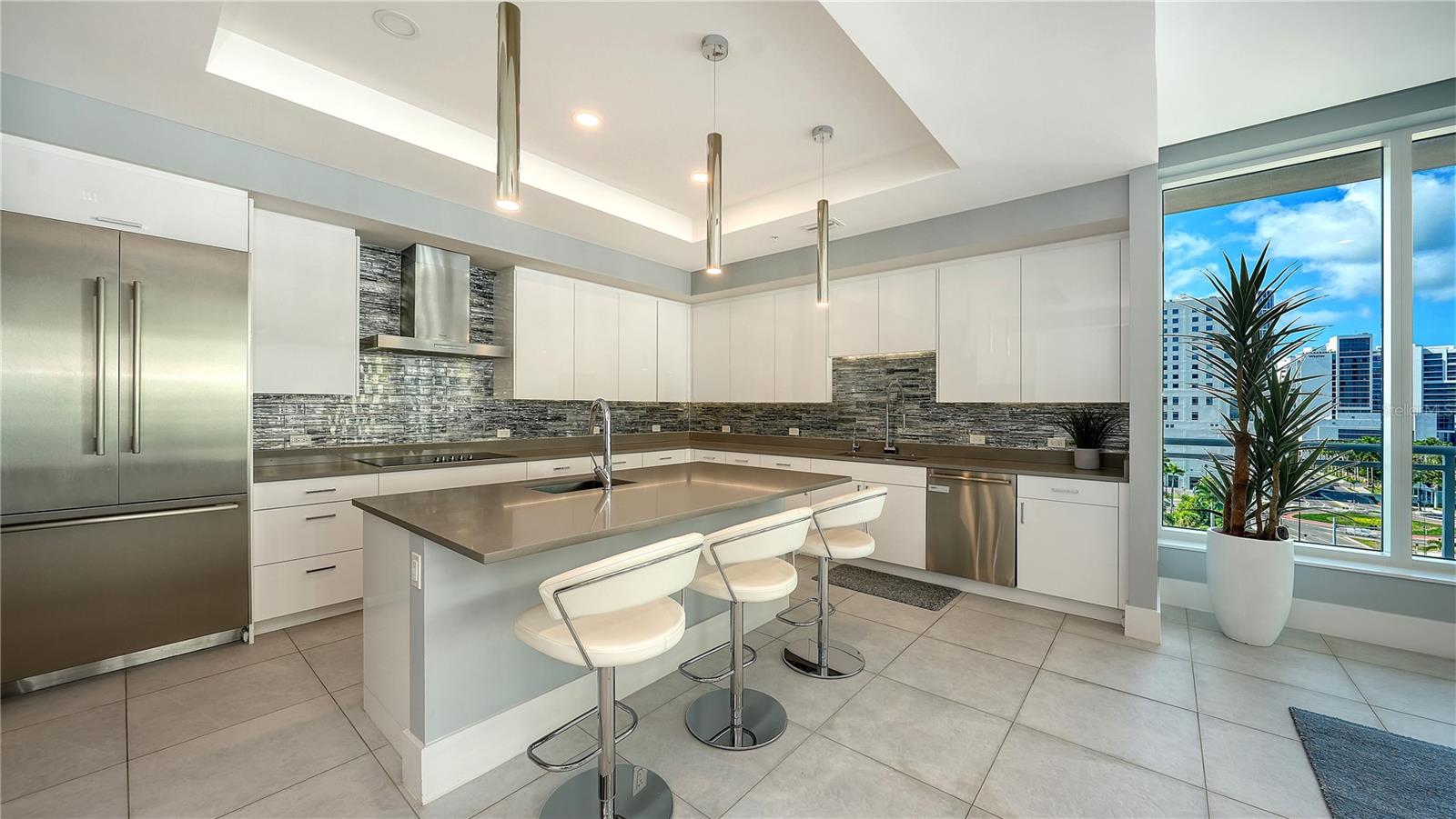 Listing Image #8