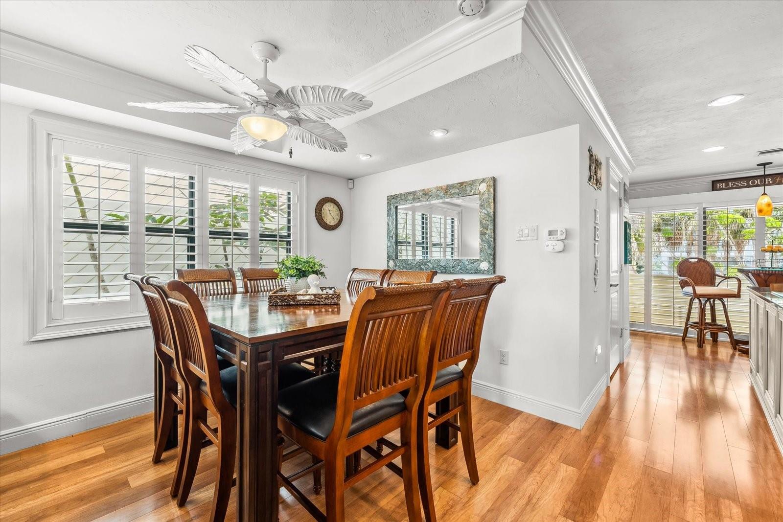Listing Image #12