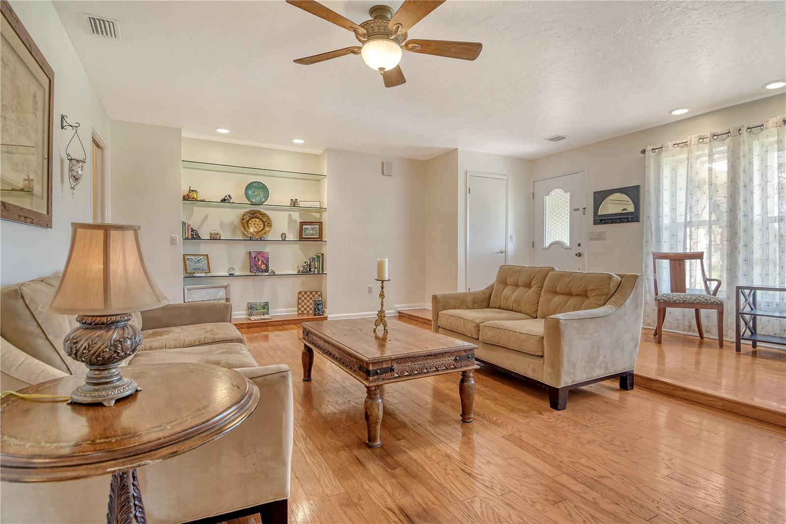 Listing Image #7