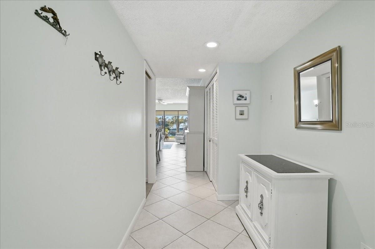 Listing Image #10