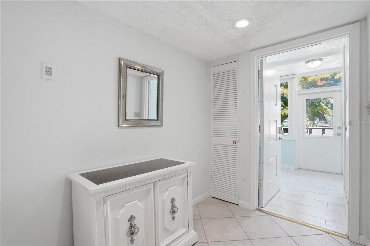 Listing Image #11