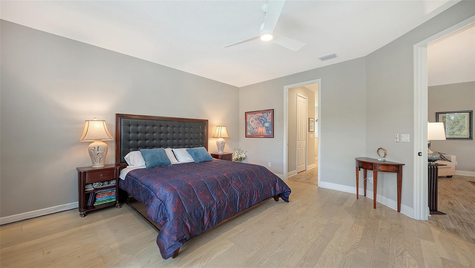 Listing Image #23