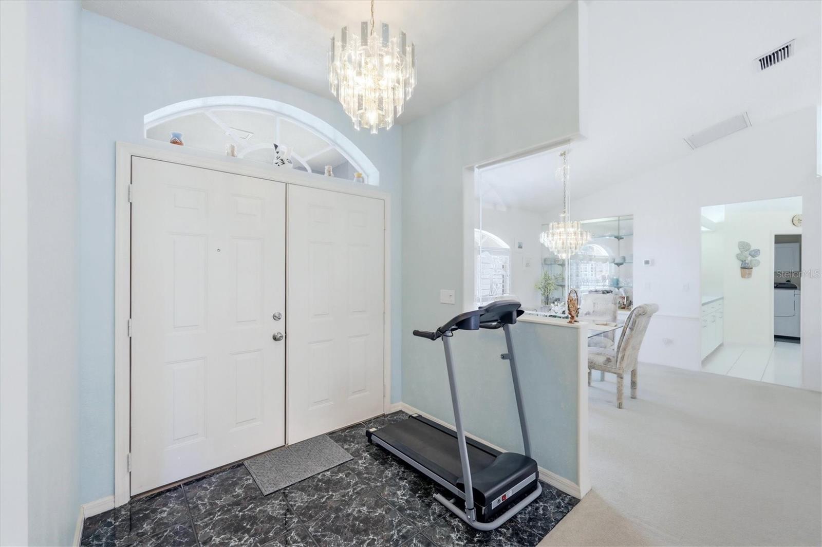 Listing Image #11