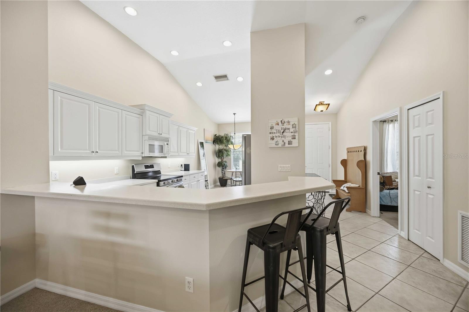 Listing Image #9